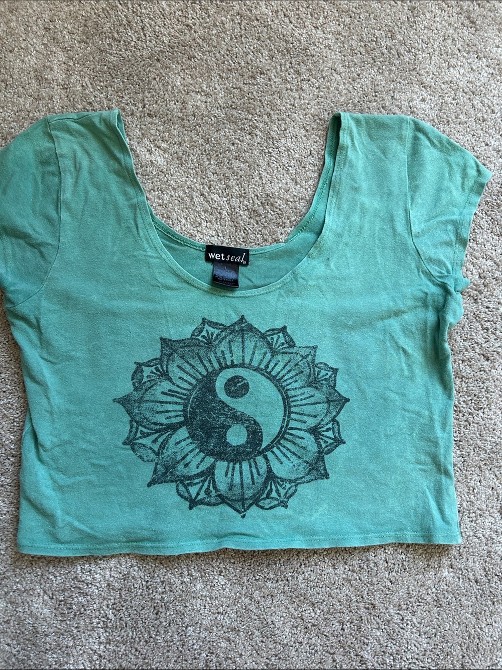 Wet Seal Aqua Scoop Neck Yin Yang Crop Top